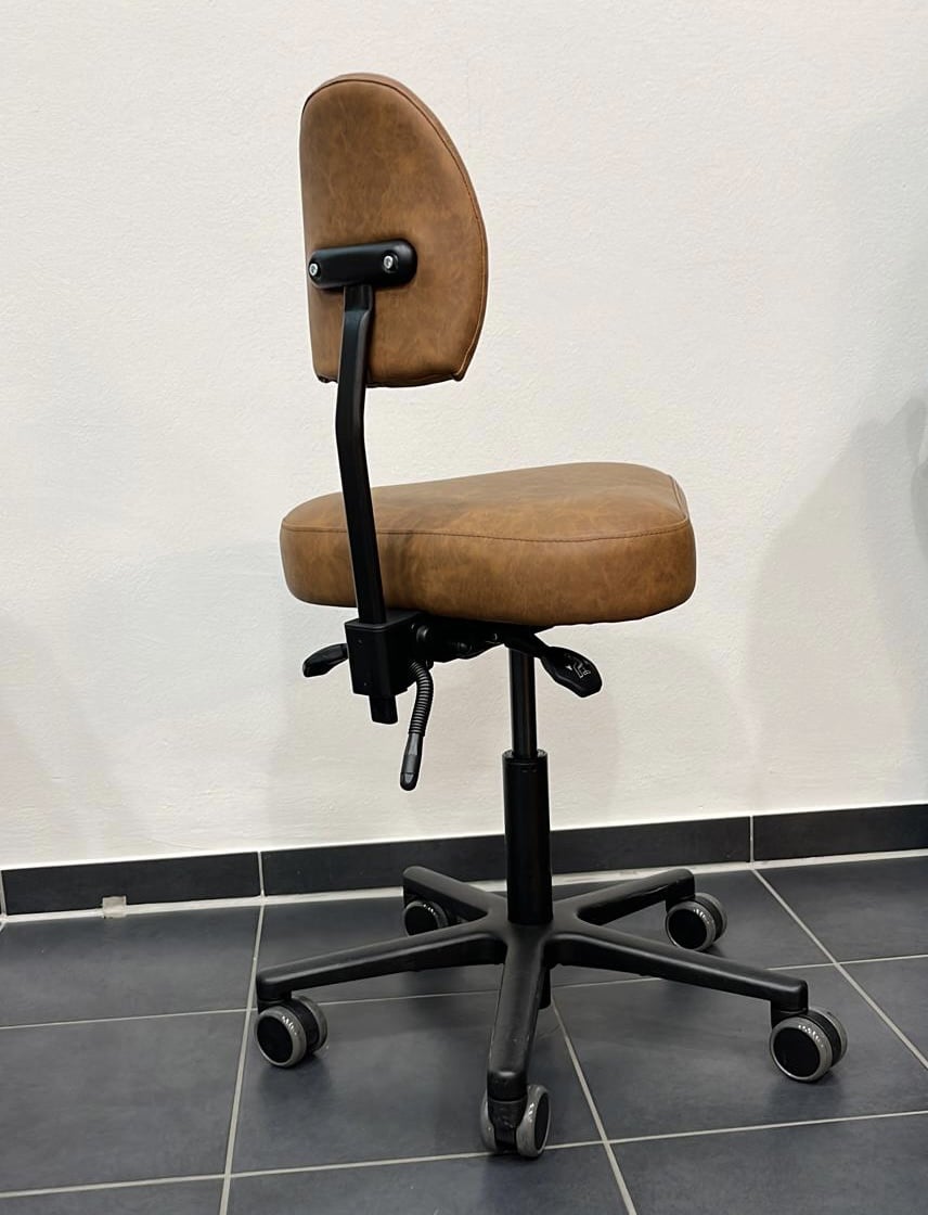 TIBI T5 Arbeits Hocker mit Rückenlehne